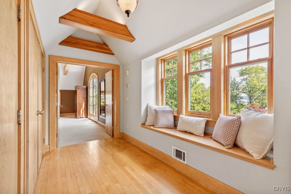 1782 Tamarack Trail