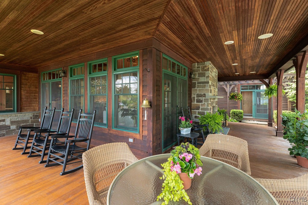 1782 Tamarack Trail