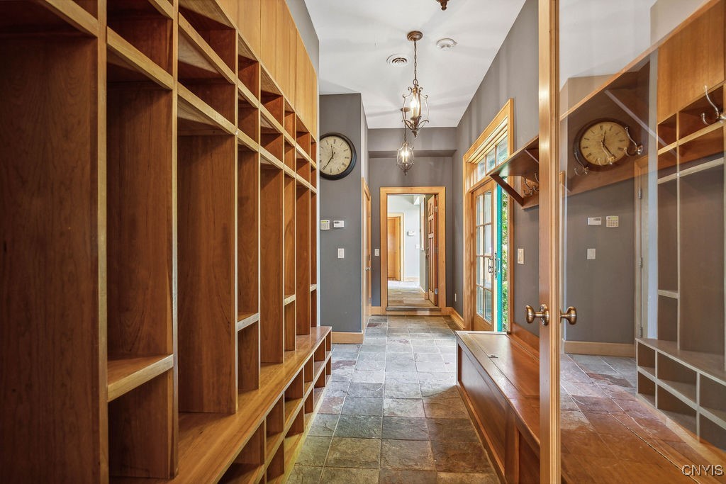 1782 Tamarack Trail