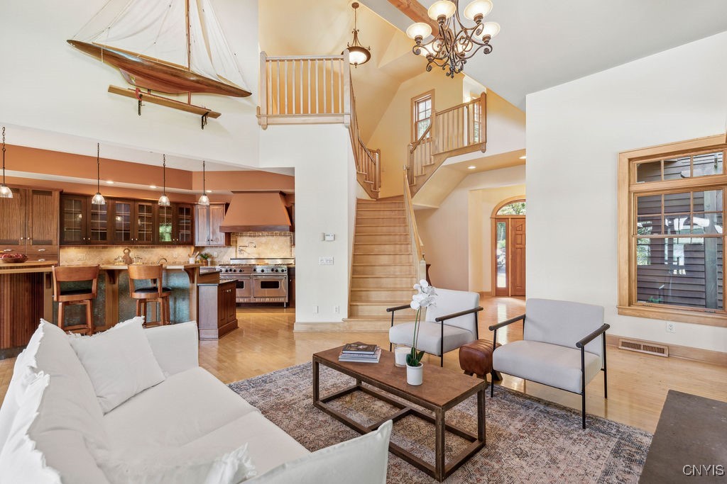 1782 Tamarack Trail
