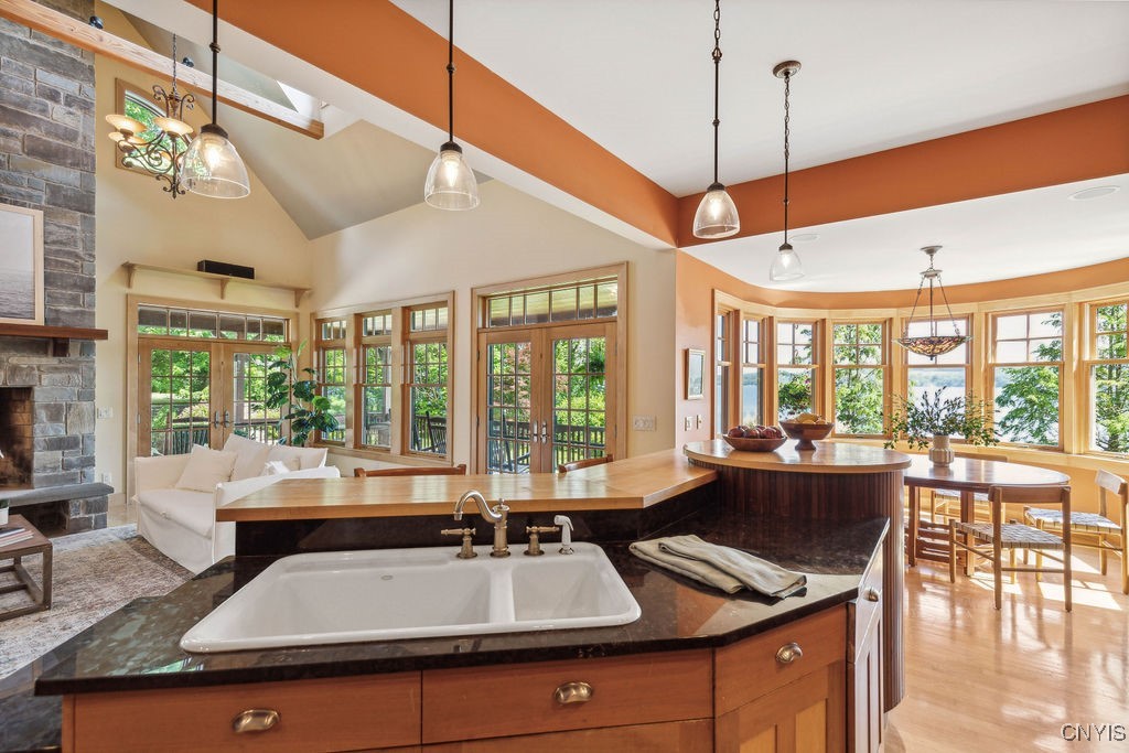 1782 Tamarack Trail