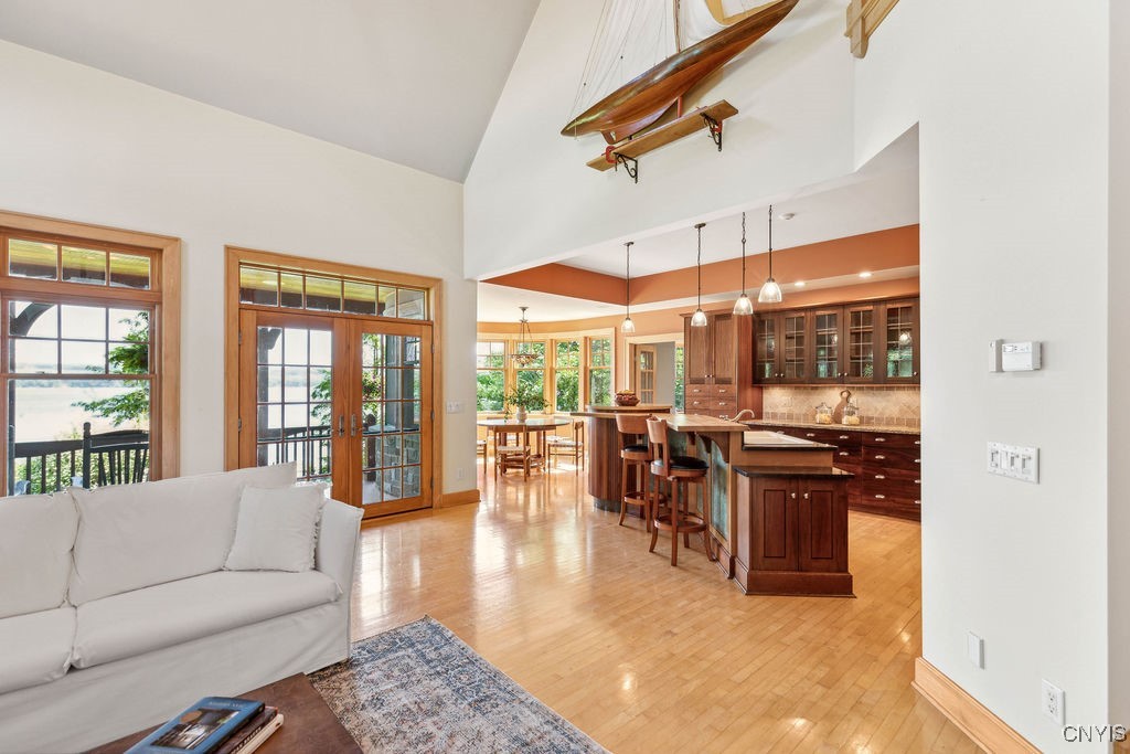 1782 Tamarack Trail