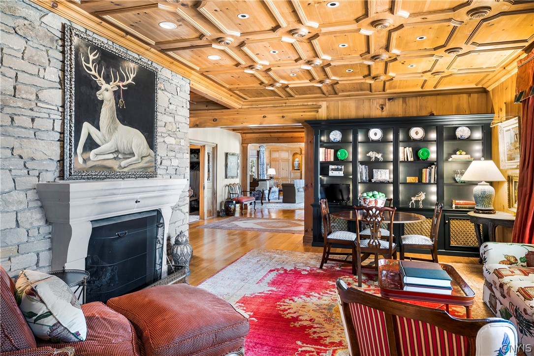 3074 West Lake Road