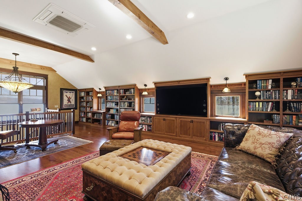 1760 Tamarack
