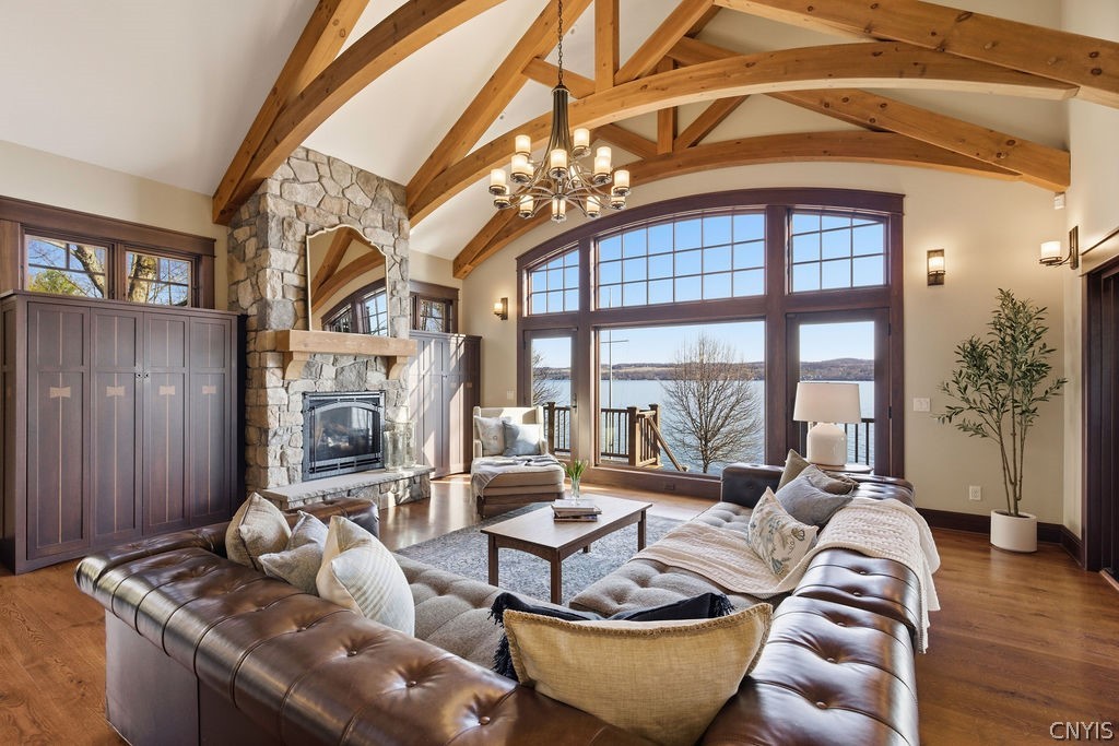 1760 Tamarack
