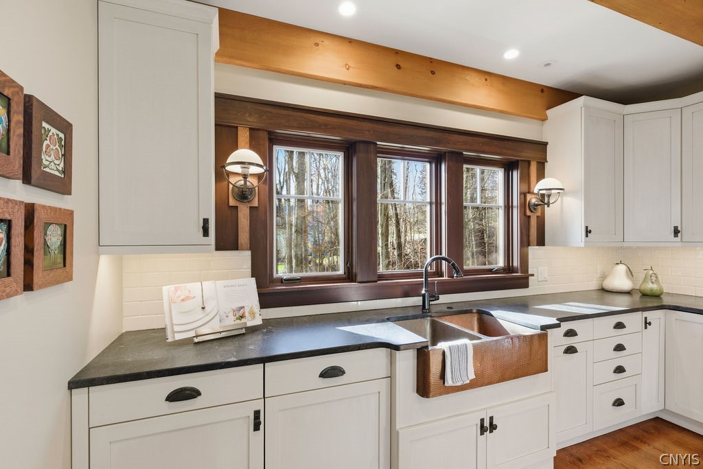 1760 Tamarack