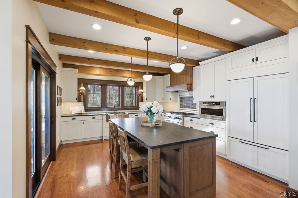 1760 Tamarack