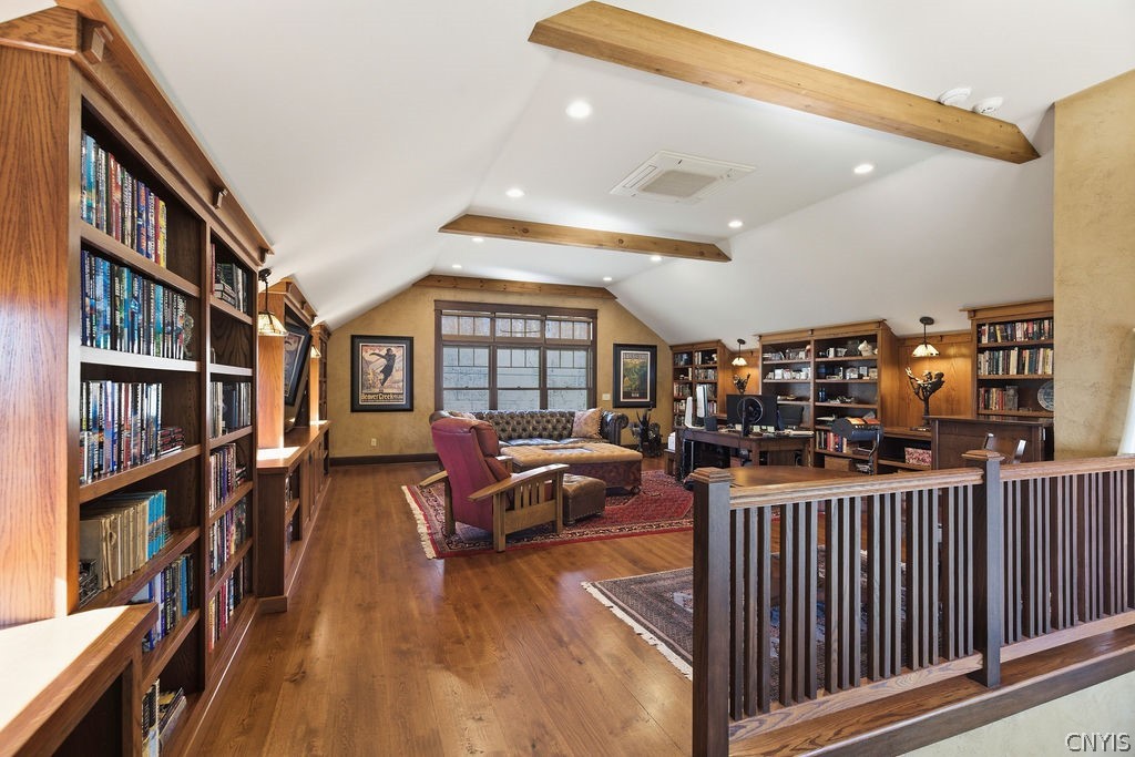 1760 Tamarack