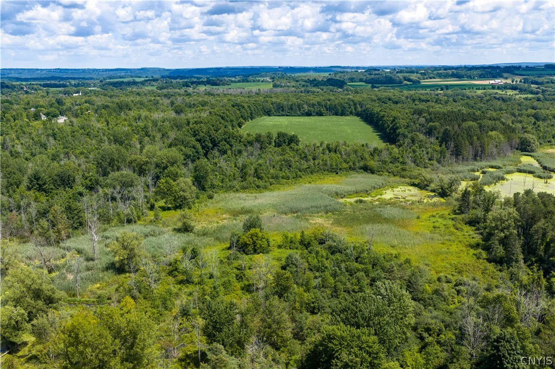 E Lake Road