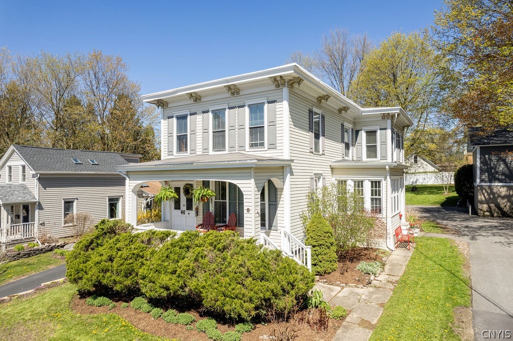 6 West Elizabeth Street