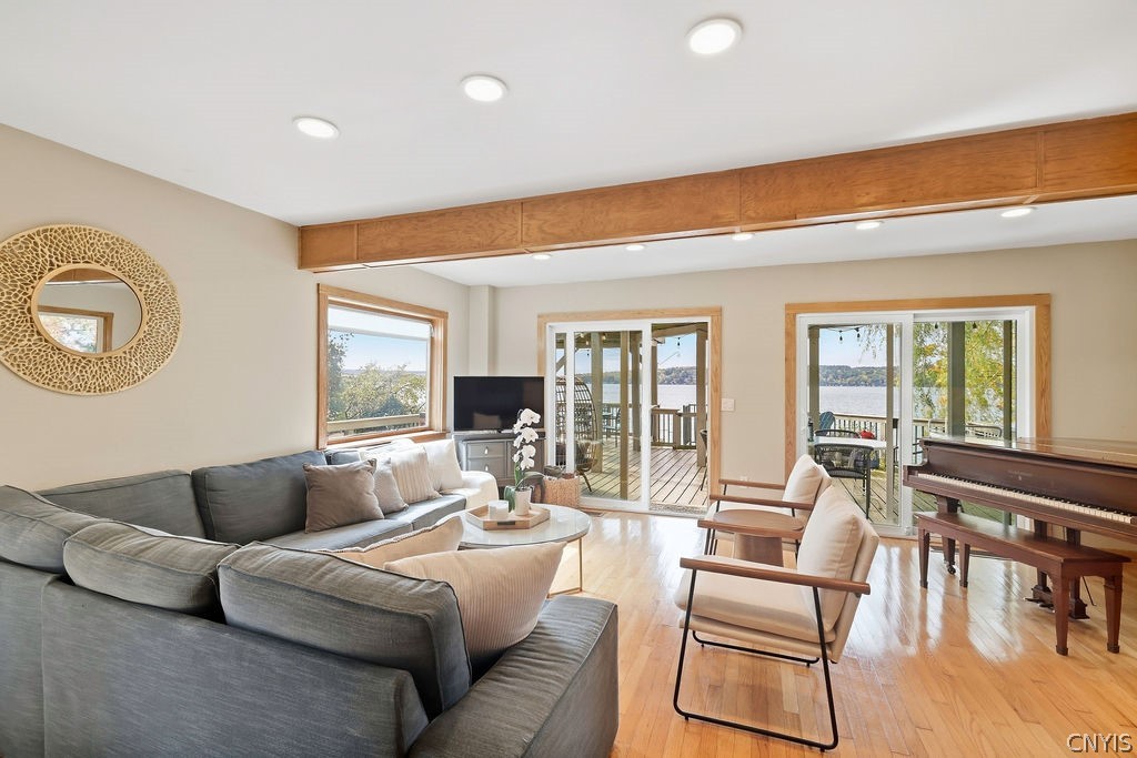 1741 Shady Bend Lane