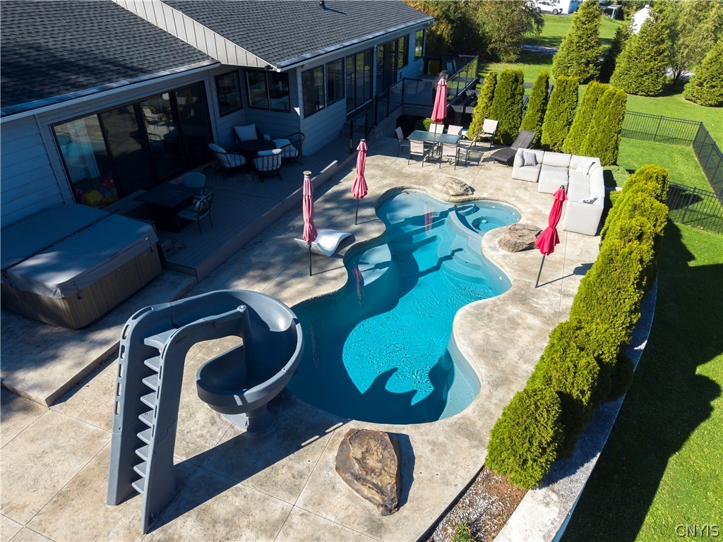 3104 West Lake Road