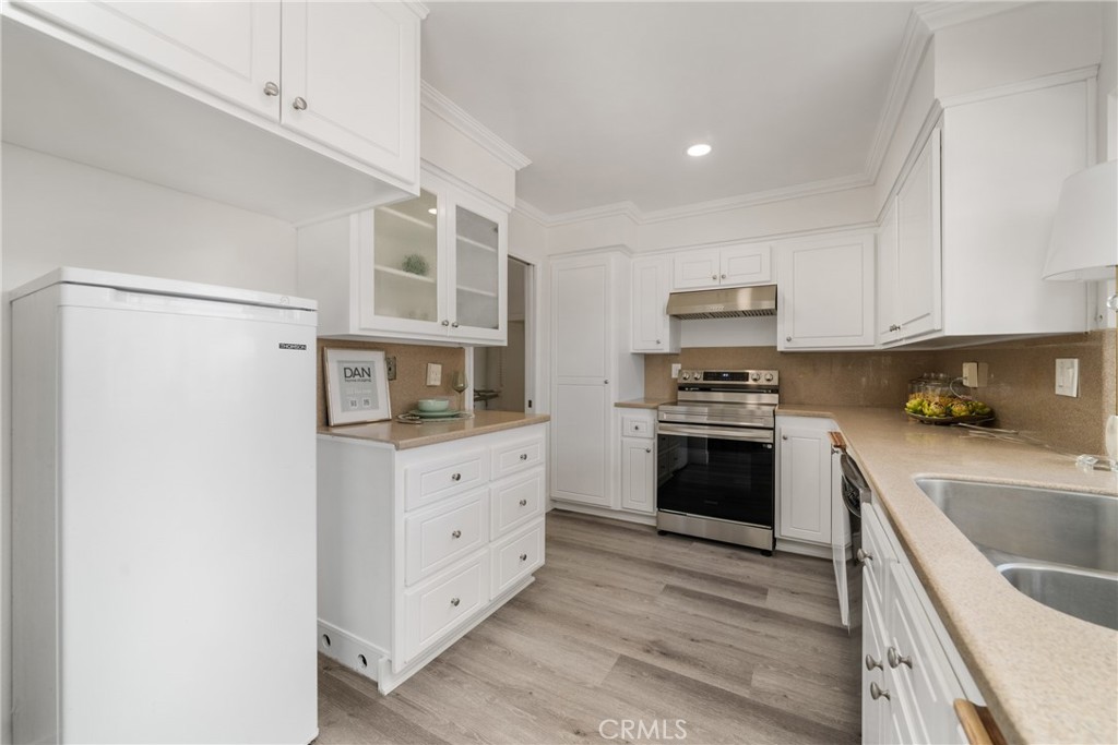 13966 Falmouth