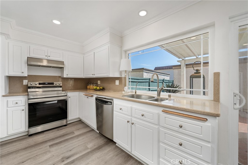 13966 Falmouth