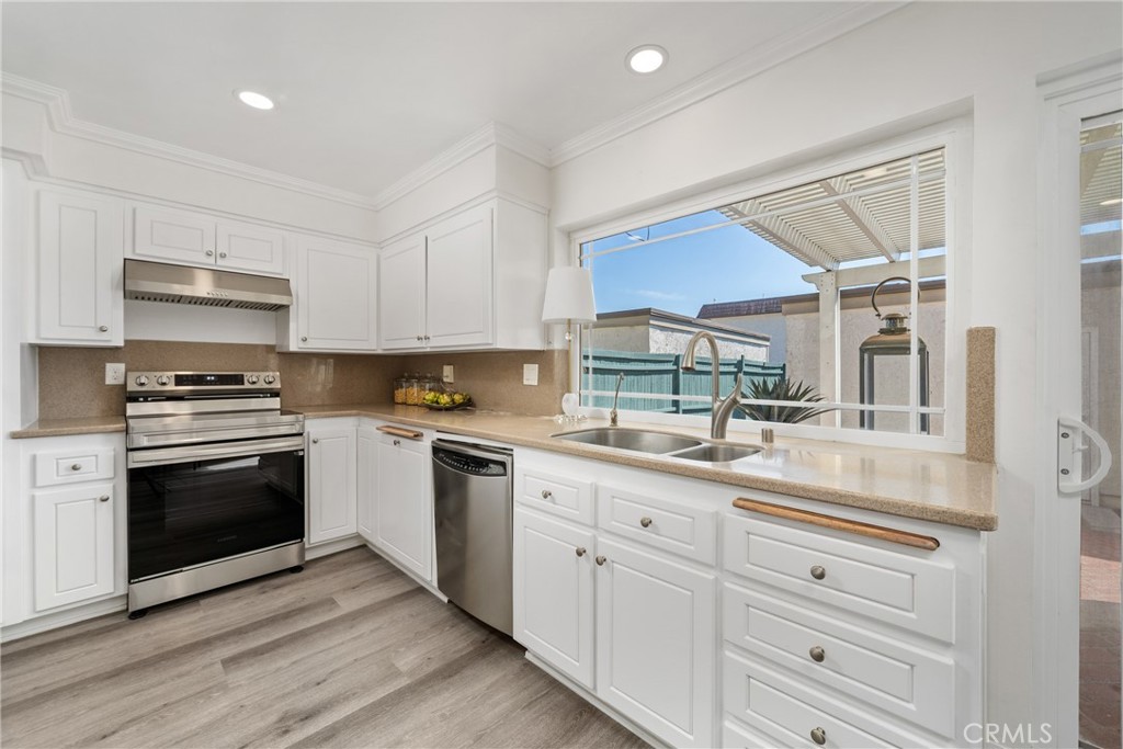 13966 Falmouth