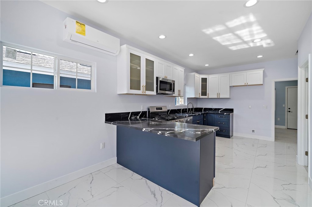 14712 Newland Street