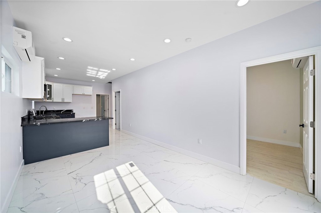 14712 Newland Street