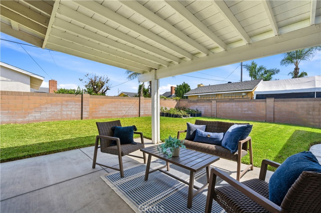 8142 San Mateo