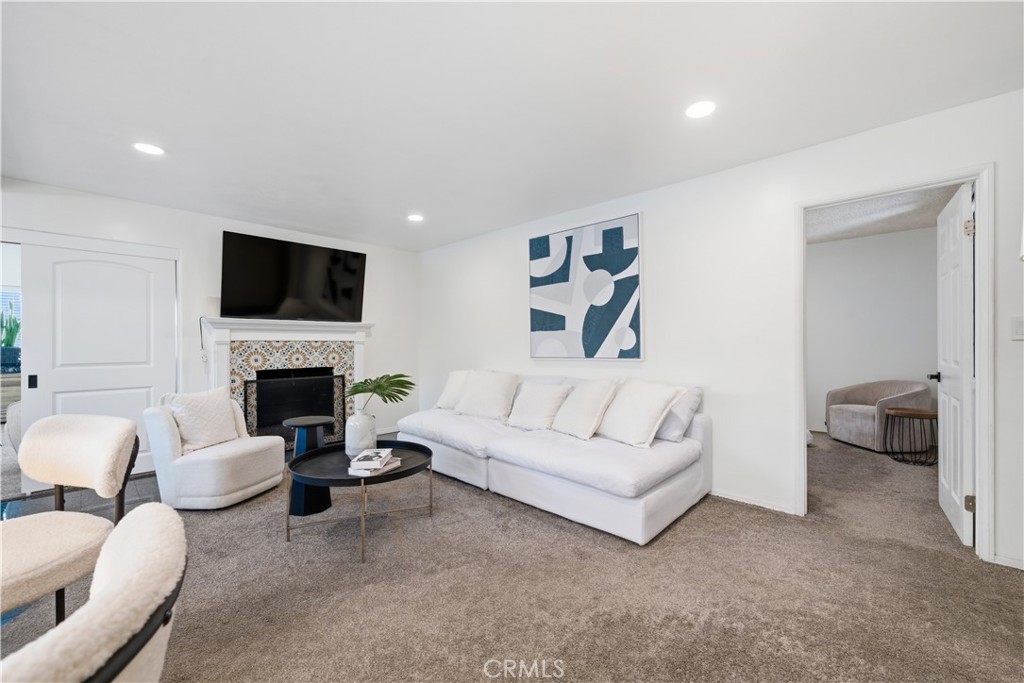 8142 San Mateo
