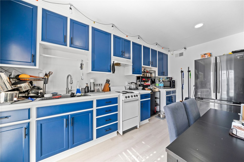 12210 Leafwood Street