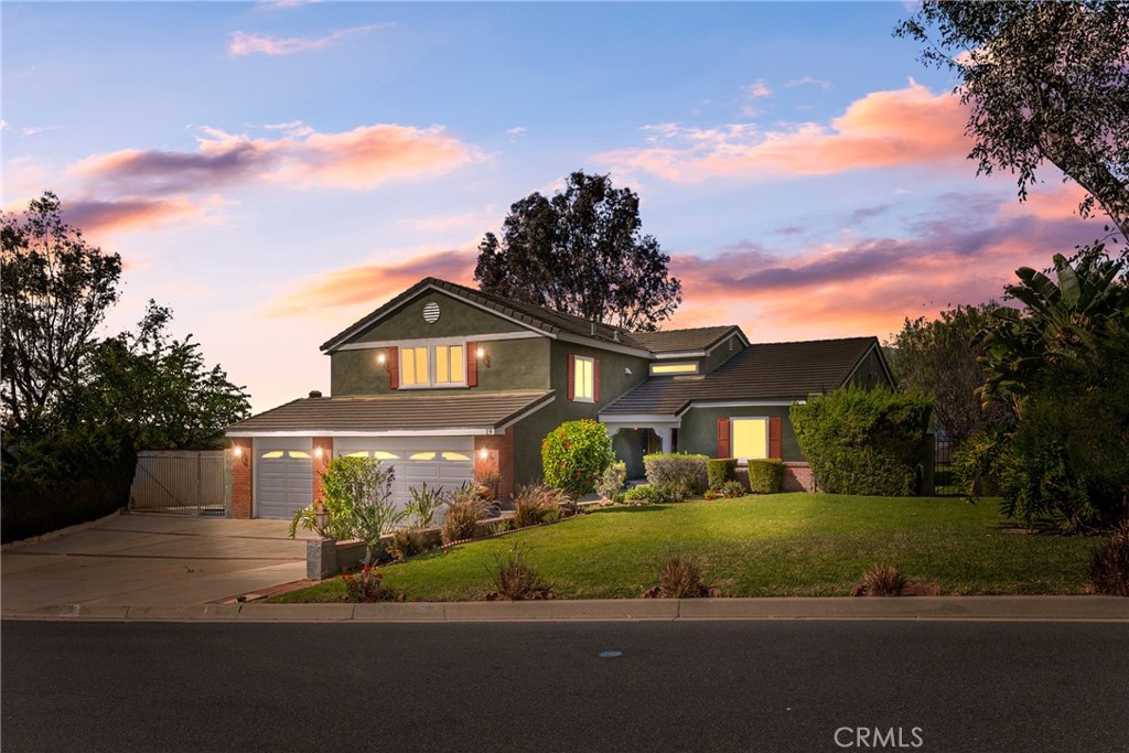 19 Los Coyotes Drive