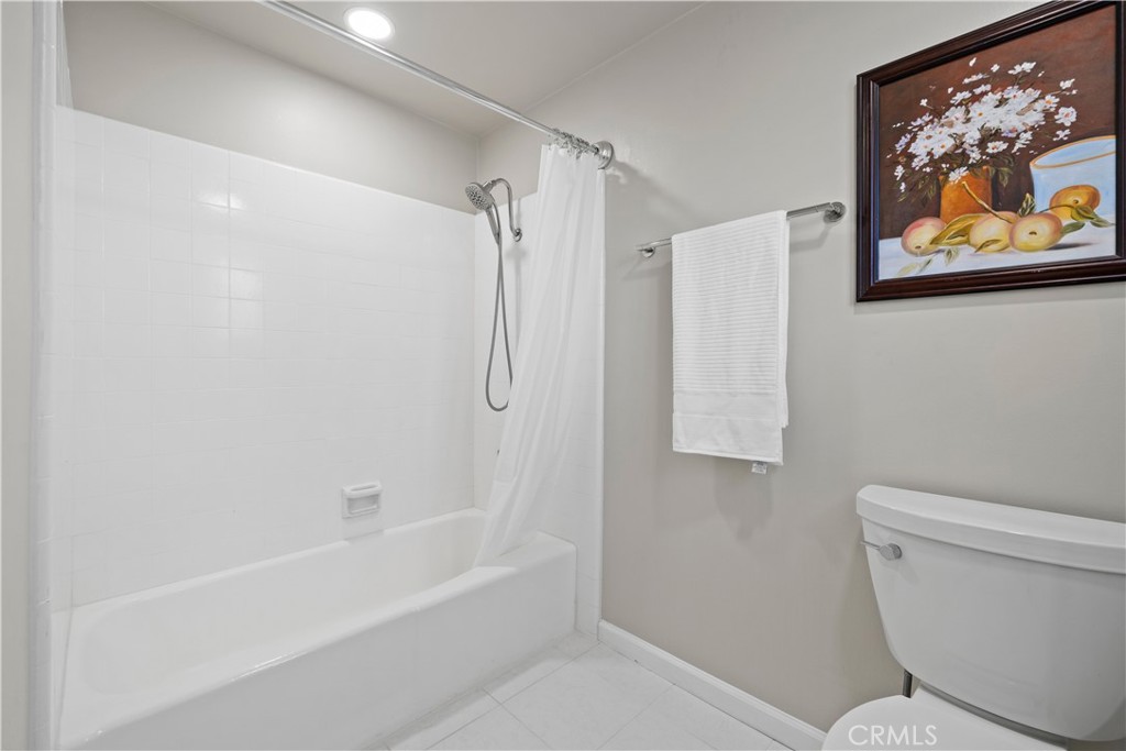 21212 Binghampton Circle