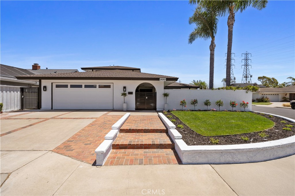 21212 Binghampton Circle