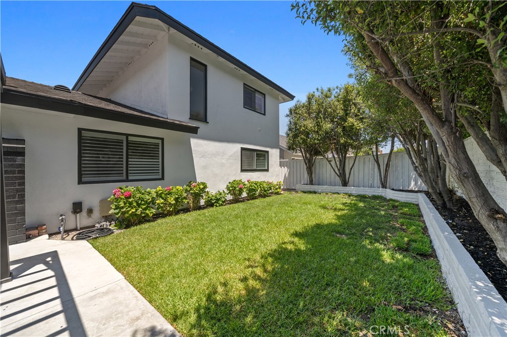 21212 Binghampton Circle