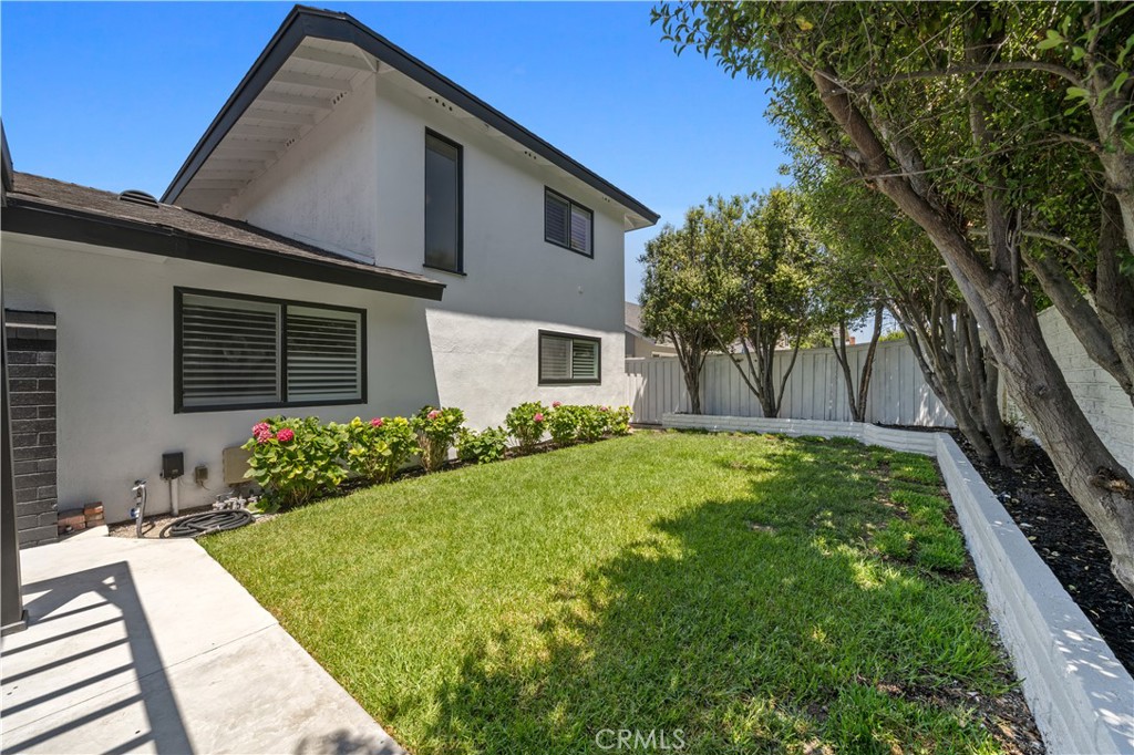 21212 Binghampton Circle