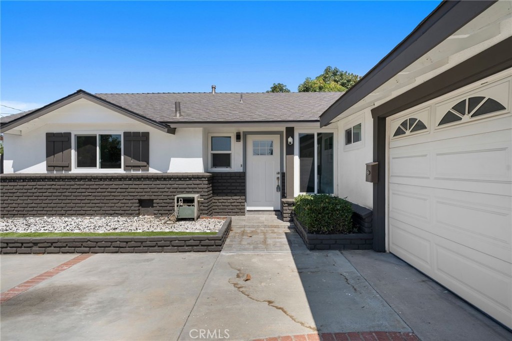 2945 W Bridgeport Avenue