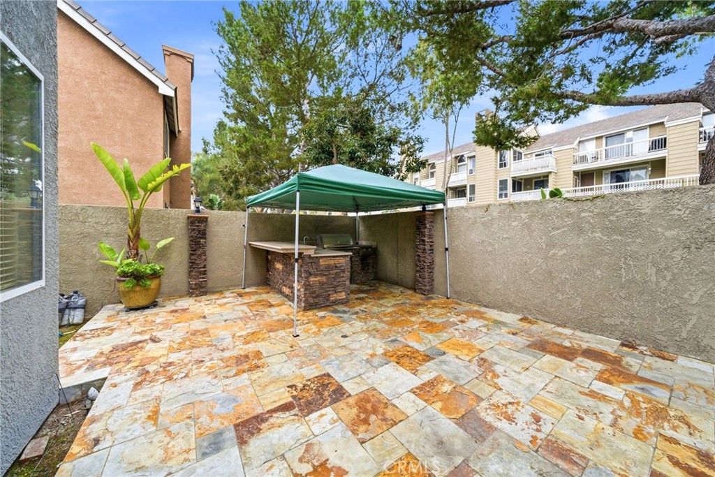 8082 Centerstone