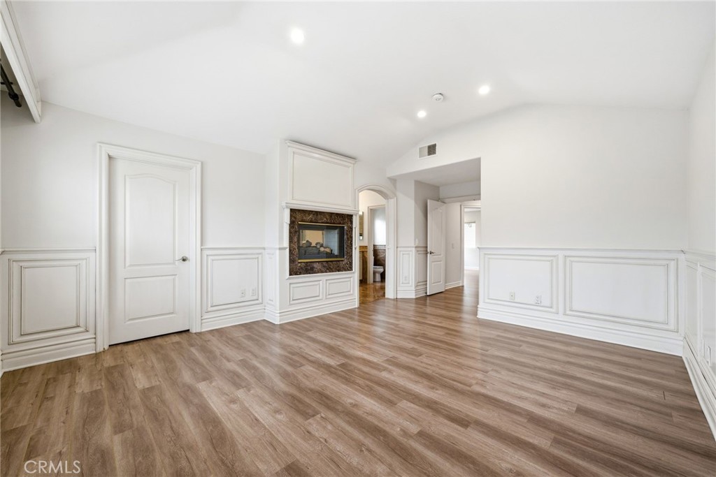 8082 Centerstone