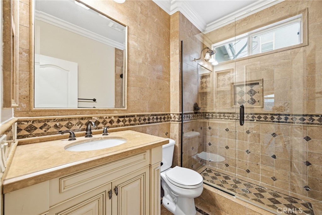 8082 Centerstone