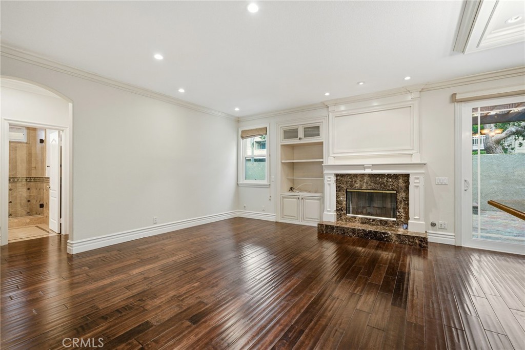 8082 Centerstone