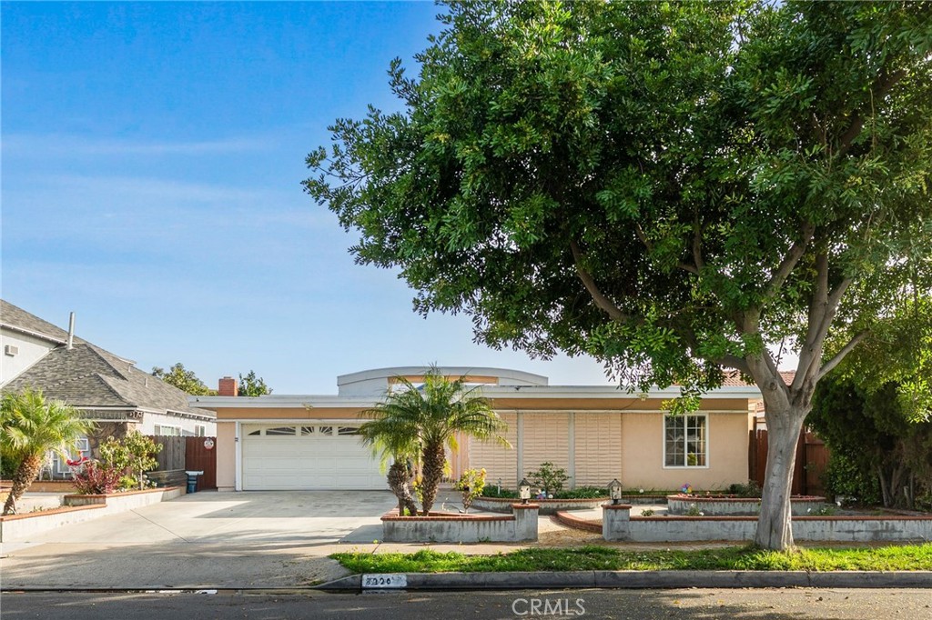 8220 Briarwood