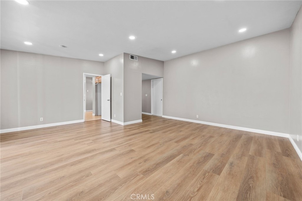 8220 Briarwood