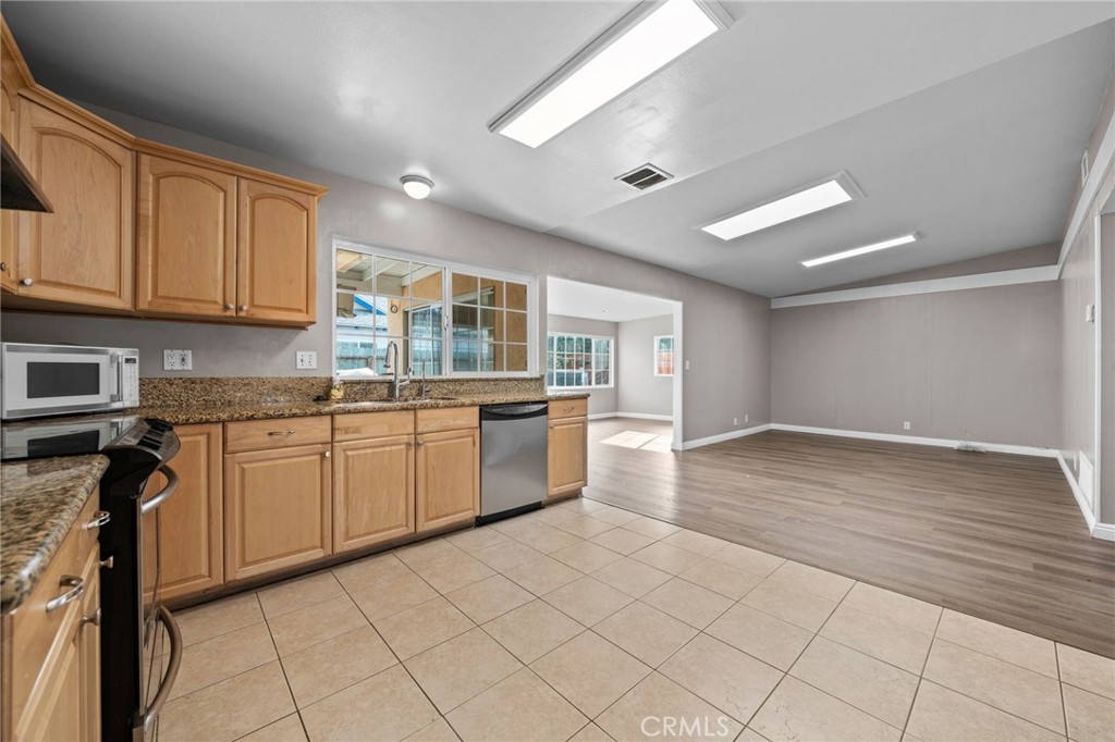 8220 Briarwood