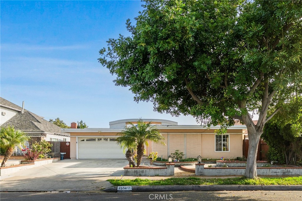 8220 Briarwood