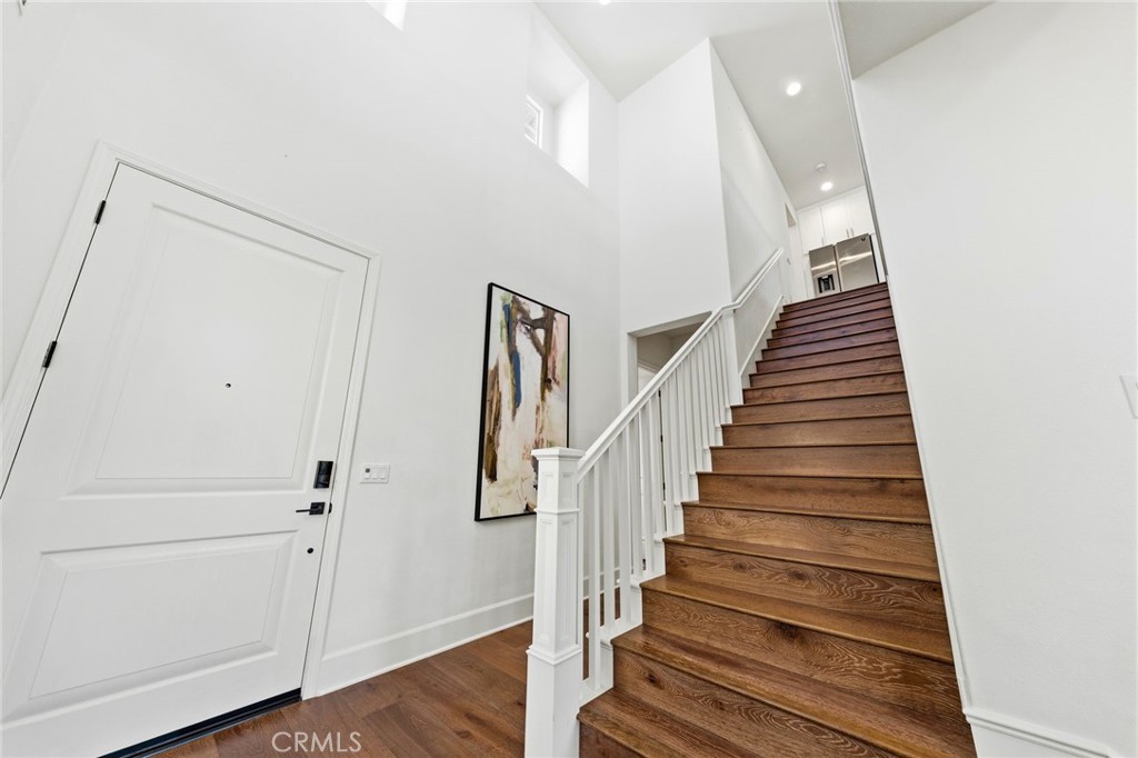 5201 Goldenrod Cir