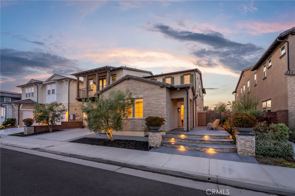 5201 Goldenrod Cir