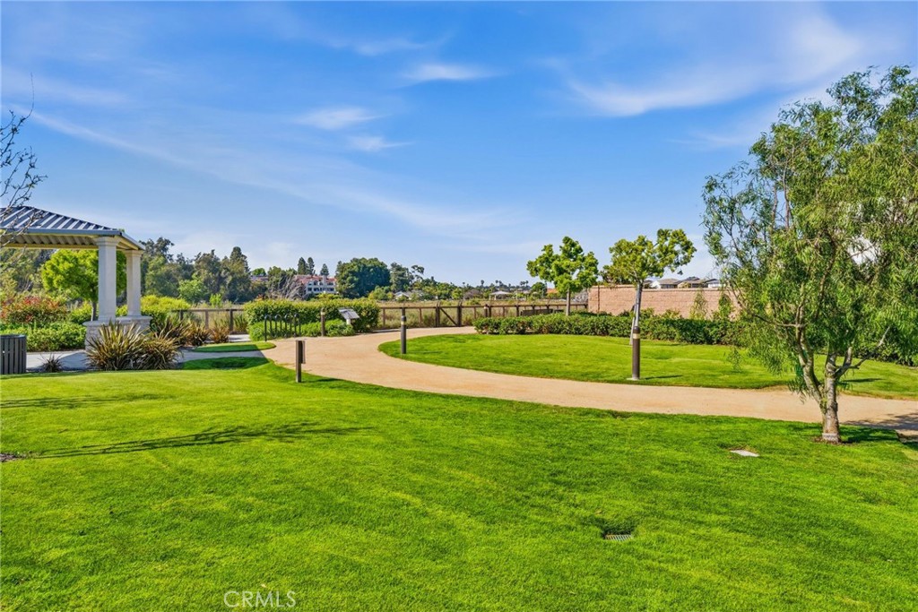 5201 Goldenrod Cir