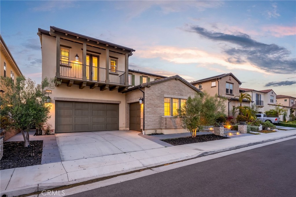 5201 Goldenrod Cir