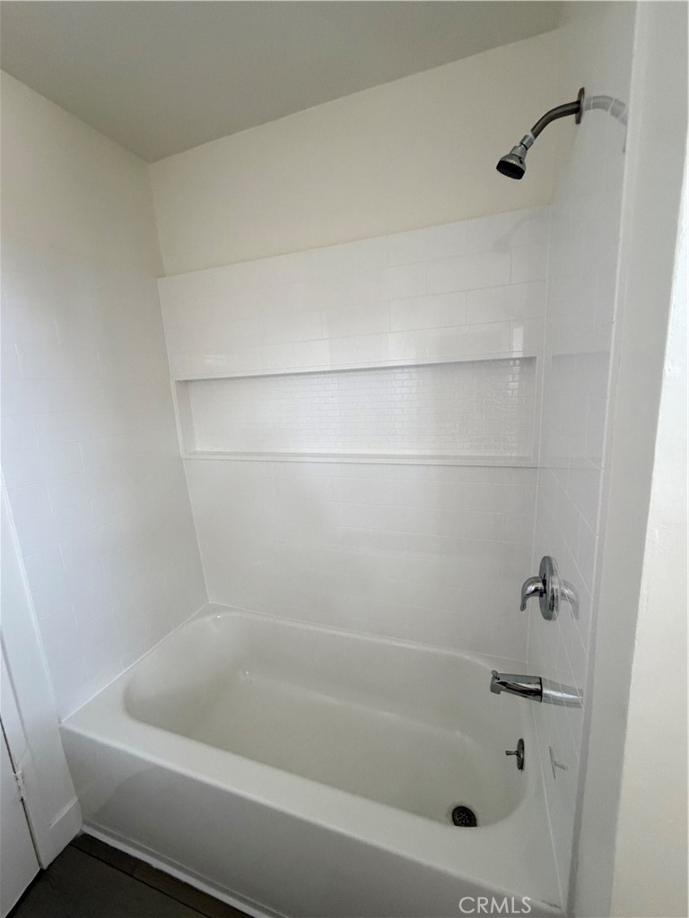 15121 Woodruff