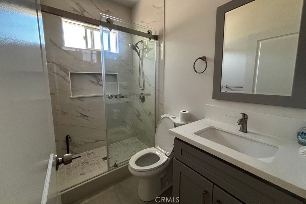 2491 W Harriet B