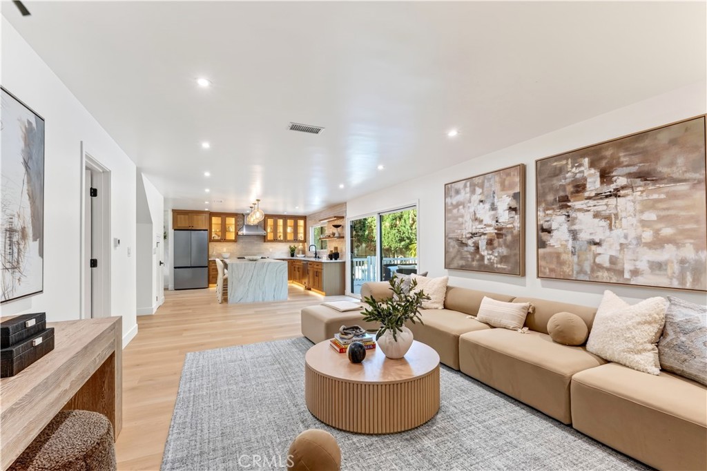 5381 Laverne Circle