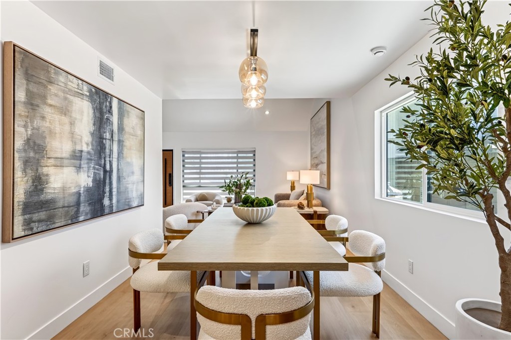 5381 Laverne Circle