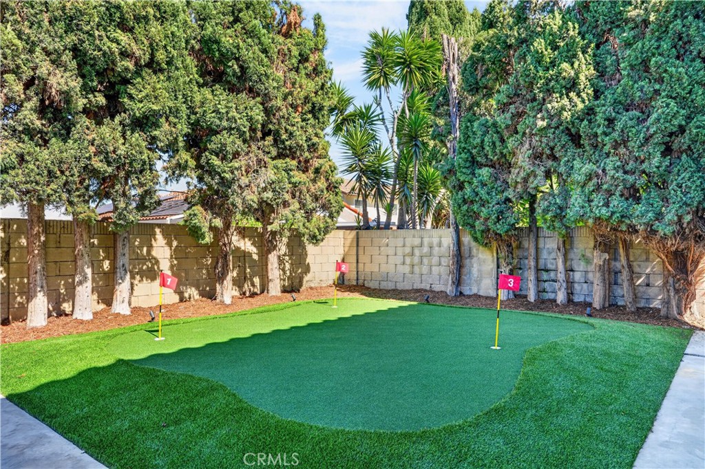 5381 Laverne Circle