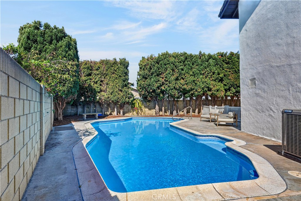 5381 Laverne Circle