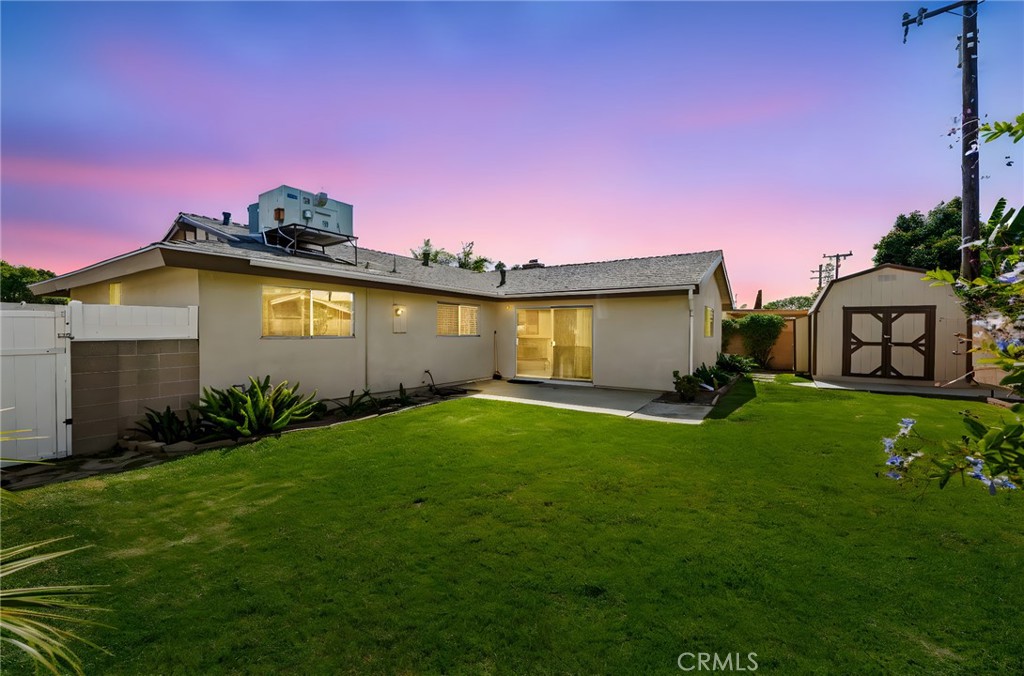 6051 Santa Barbara Avenue