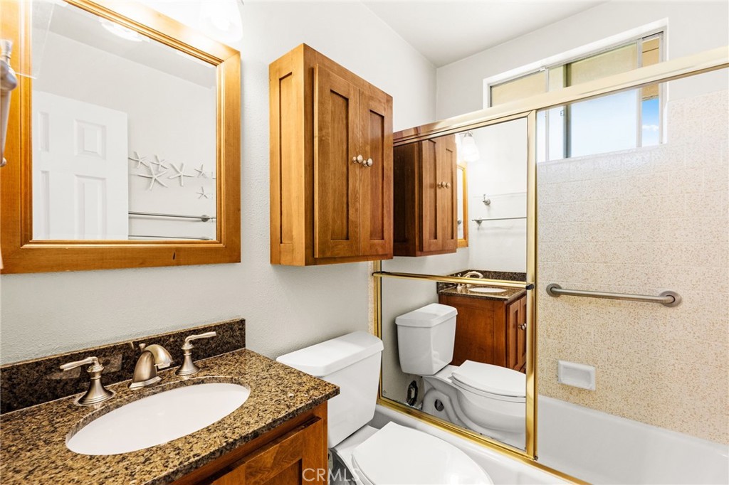 6051 Santa Barbara Avenue